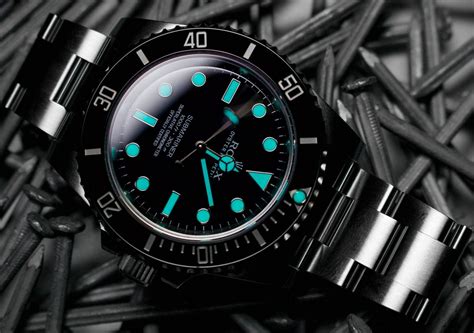 rolex submariner night glow|luminous material for rolex.